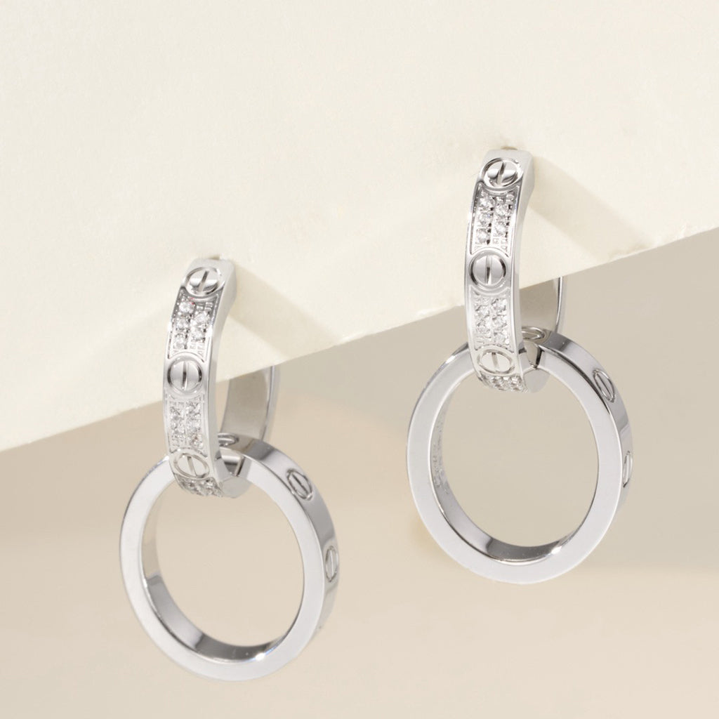 [Amore]LOVE 3.3MM DANGLE HALF DIAMOND EARRINGS