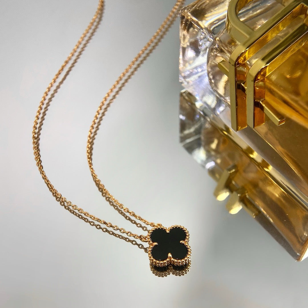 [Amore]CLOVER 15MM BLACK ONYX SINGLE FLOWER NECKLACE