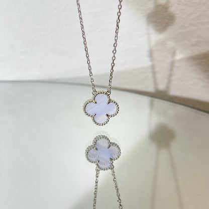 [Amore]CLOVER 15MM BLUE CHALCEDONY NECKLACE SILVER