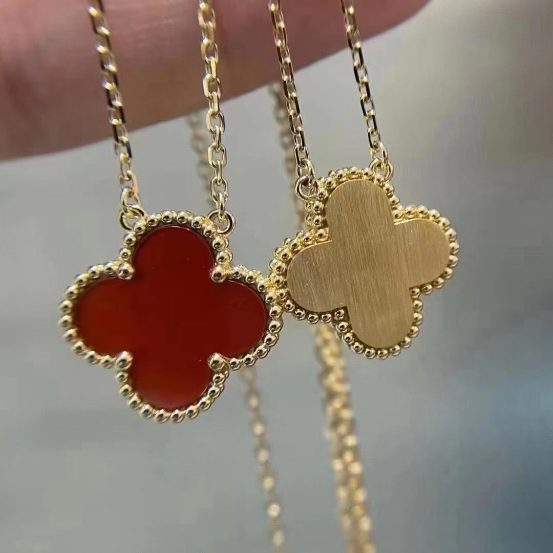 [Amore]CLOVER 15MM CARNELIAN SINGLE FLOWER NECKLACE