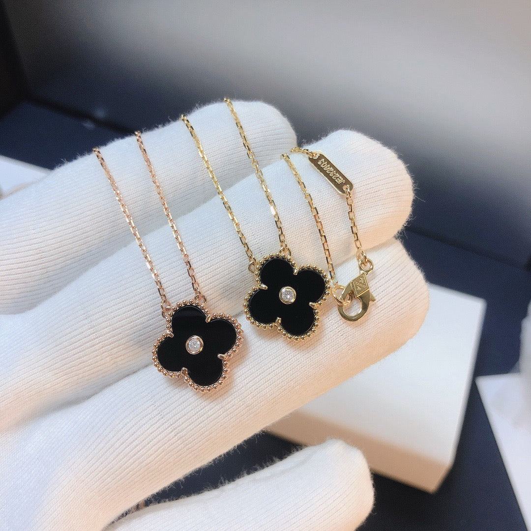 [Amore]CLOVER 15MM DIAMOND ONYX NECKLACE