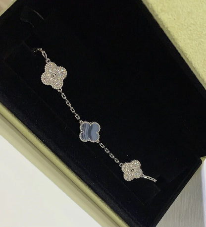 [Amore] CLOVER 5 MOTIF PURPLE CHALCEDONY BRACELET COLLECTION