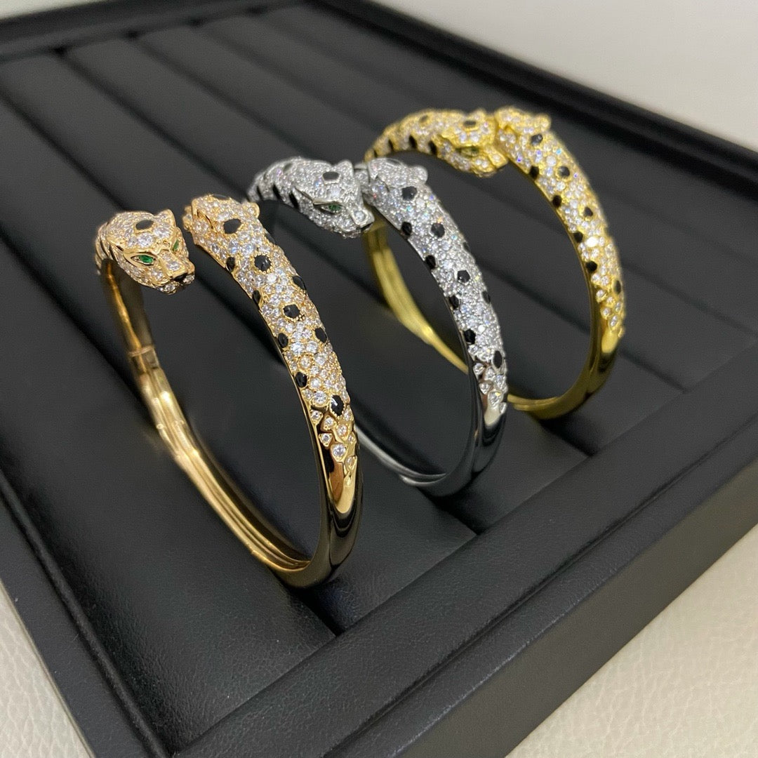 [Amore]PANTHERE DOUBLE HEADED HALF DIAMOND OPEN BRACELET