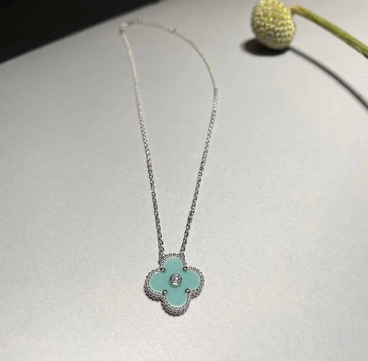 [Amore]CLOVER 1 DIAMOND LIGHT BLUE SILVER NECKLACE