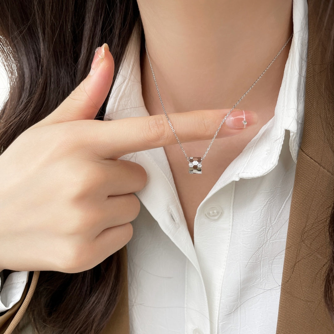 [Amore]BEE MINI PEDANT DIAMOND NECKLACE