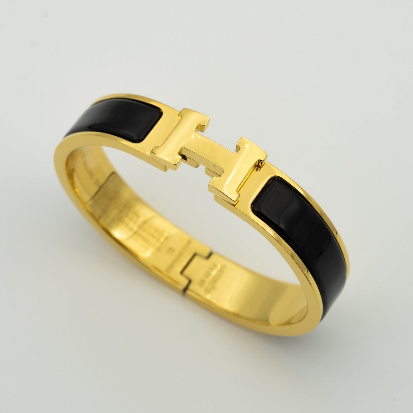 [Amore]H BLACK BRACELET