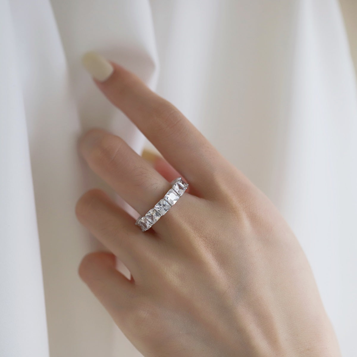 [Amore]Elegant Princess Cut Tennis Ring