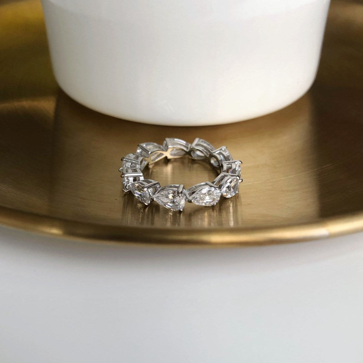 [Amore]Exquisite Pear Cut Tennis Ring