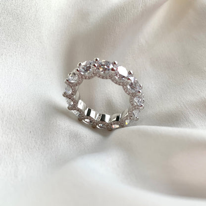[Amore]Gorgeous Round Cut Tennis Ring