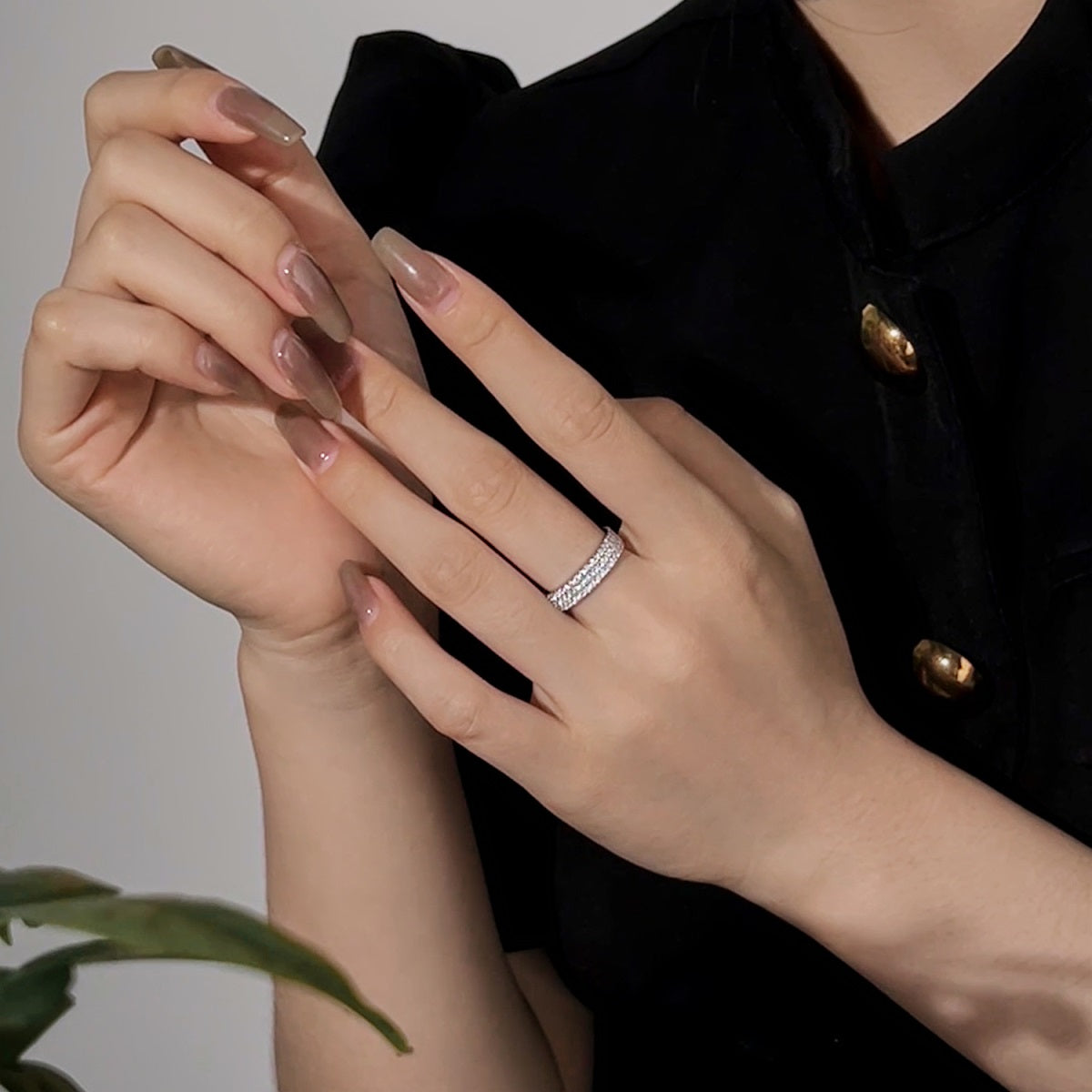[Amore]Dainty Round Cut Tennis Ring