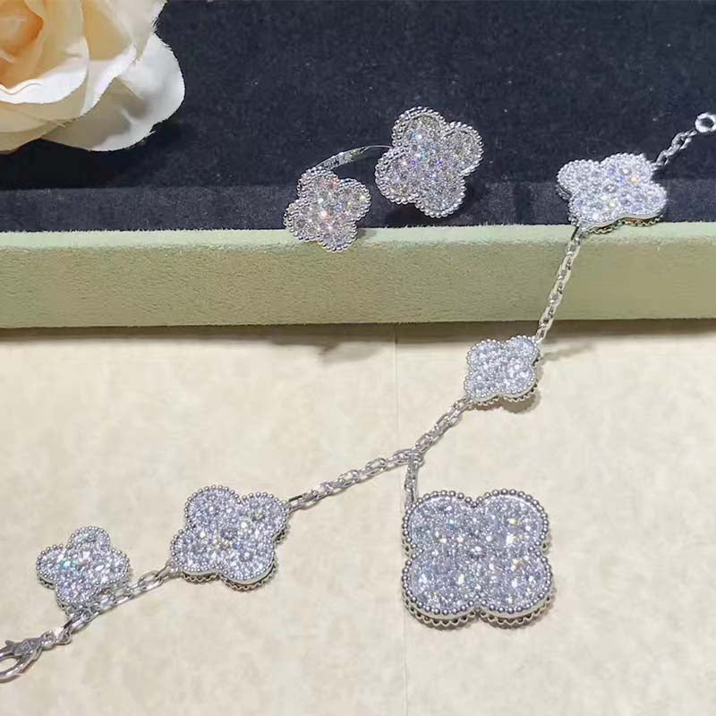[Amore]CLOVER 6 MOTIFS SILVER DIAMOND BRACELET