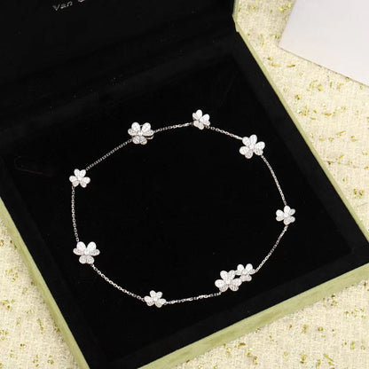 [Amore]FRIVOLE SILVER 9 FLOWERS NECKLACE