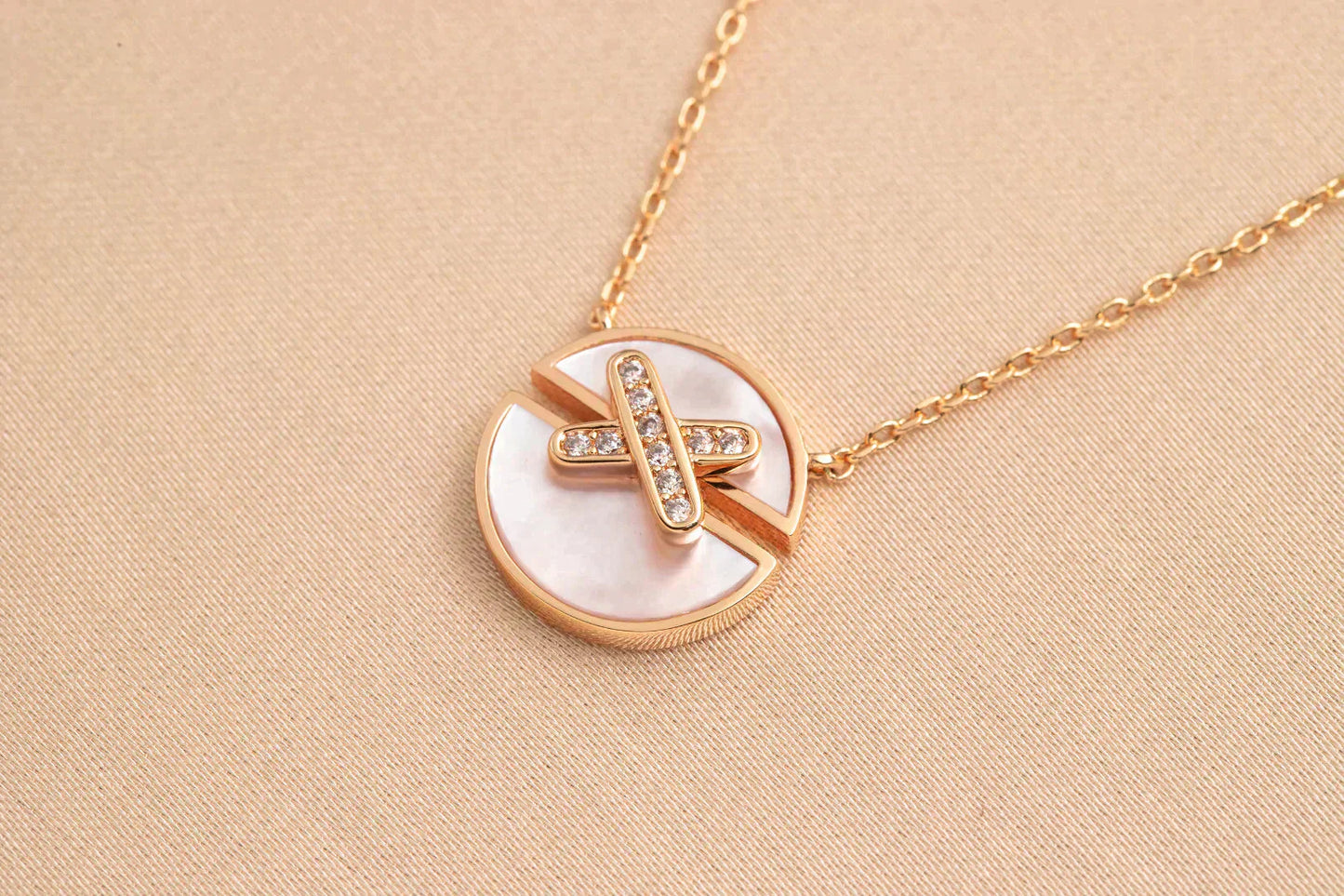 [Amore]JEUX DE ROSE GOLD DIAMOND NECKLACE