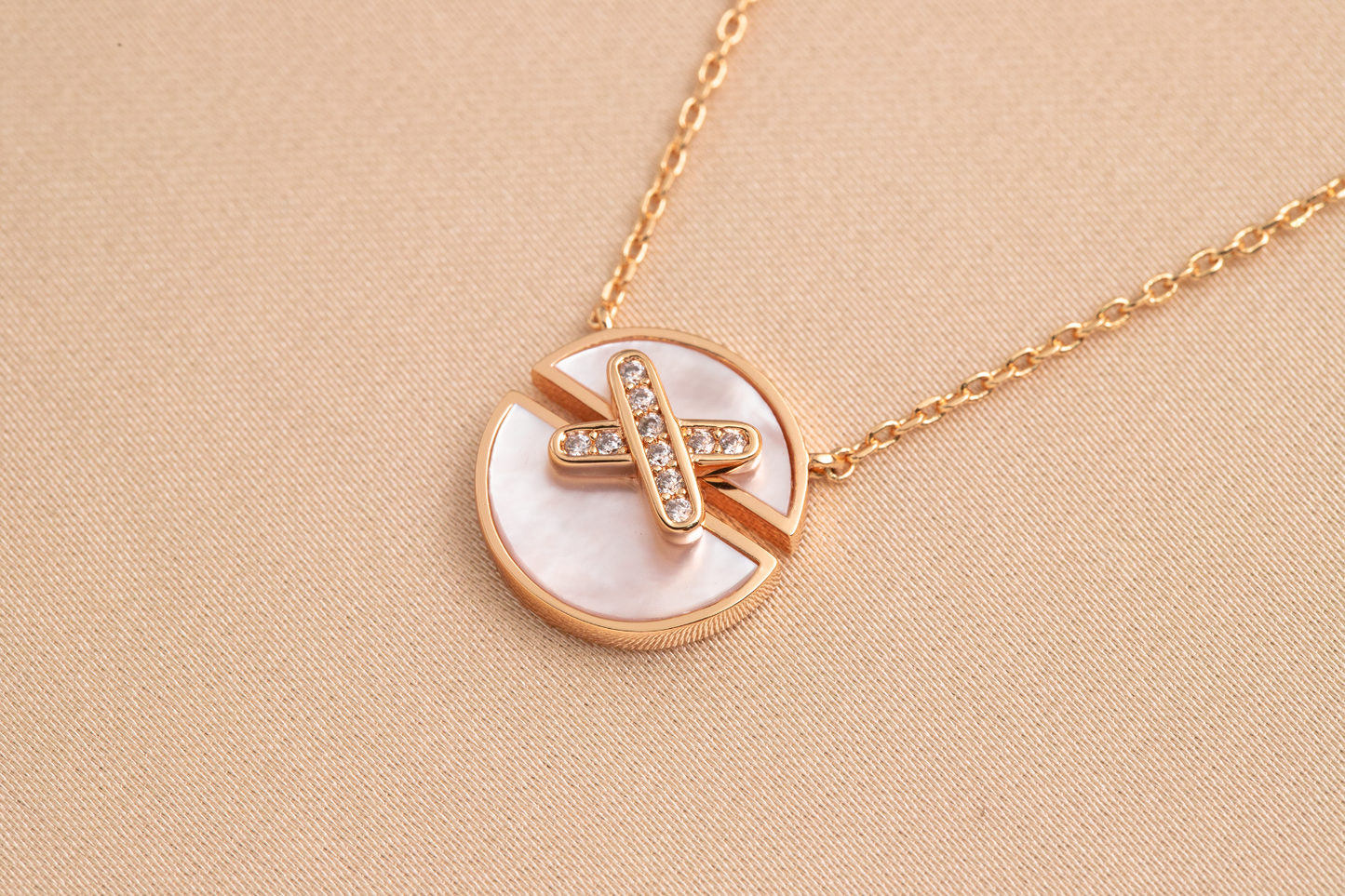 [Amore]JEUX DE PINK GOLD DIAMOND NECKLACE