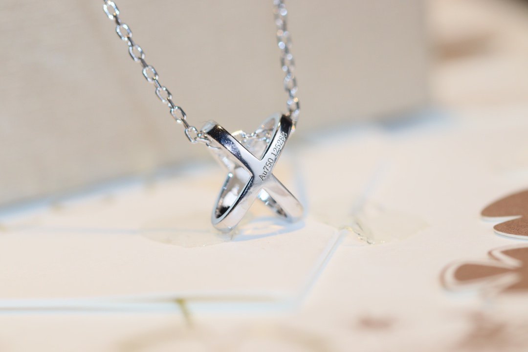 [Amore]JEUX DE DIAMOND NECKLACE
