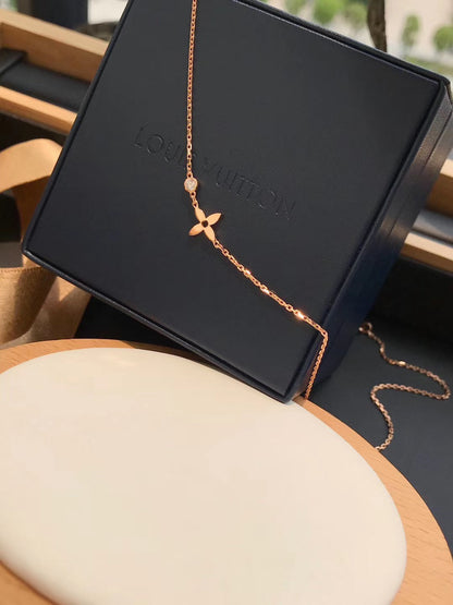 [Amore]BLOSSOM PENDANT PINK GOLD AND DIAMOND