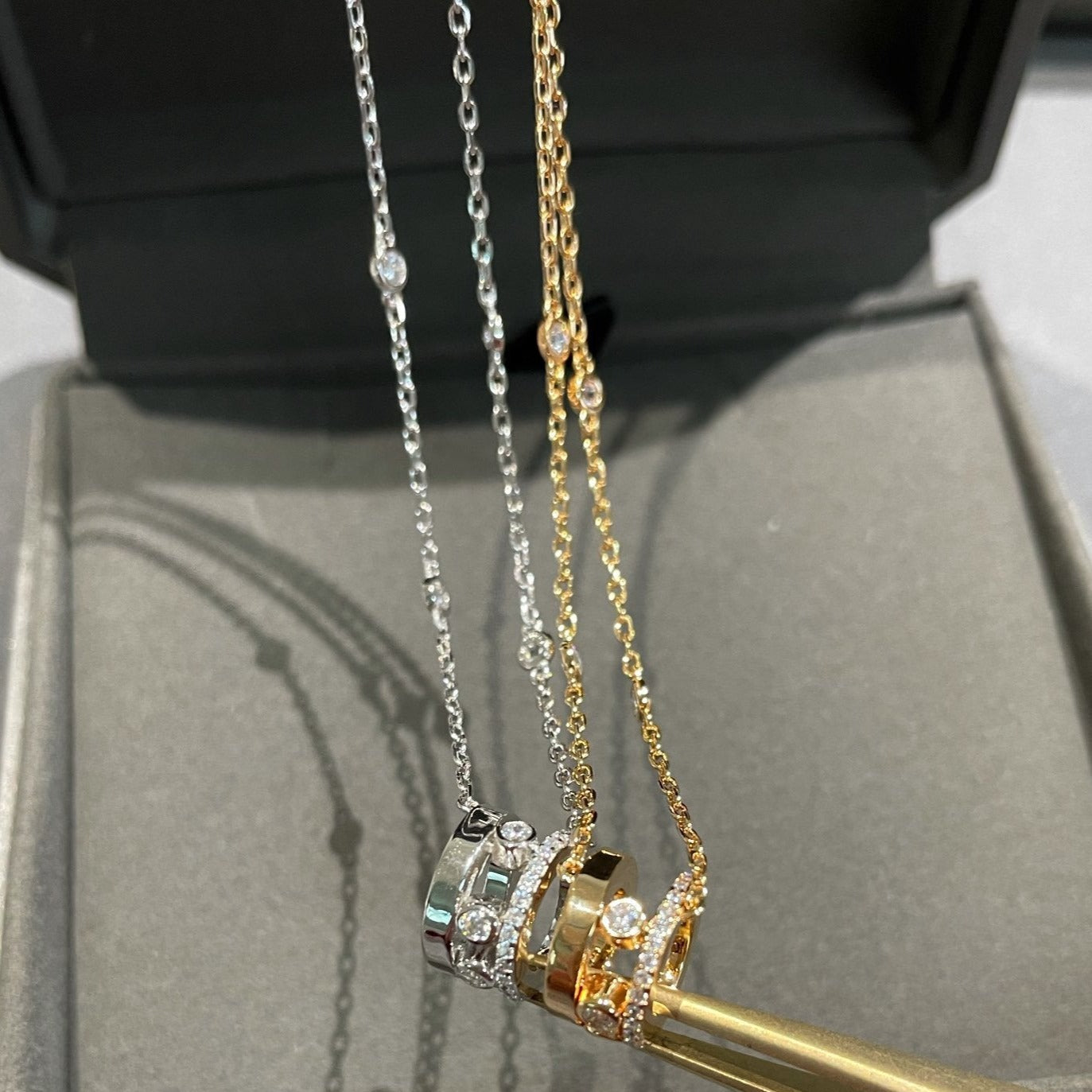 [Amore]CHAIN MOVE ROMANE PEDAND NECKLACE
