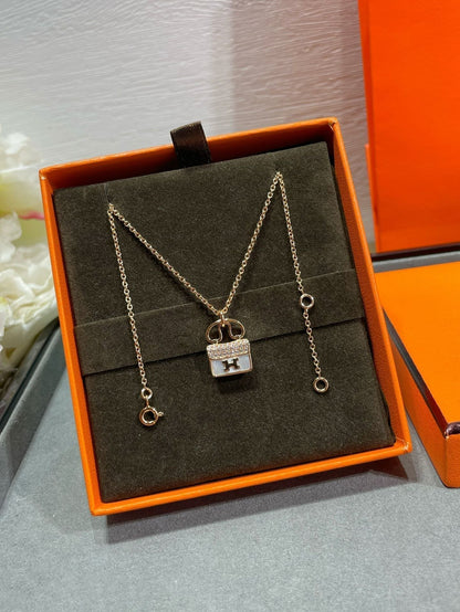 [Amore]H CIRCE MOISSANITE PENDANT NECKLACE GOLD