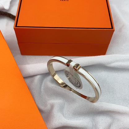 [Amore]CLASSIC HM CLIC WHITE 8MM ENAMEL BRACELET