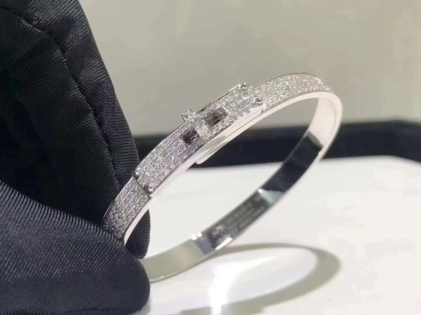 [Amore]HM KELLY BRACELET IN SILVER AND FULL PAVE DIAMOND