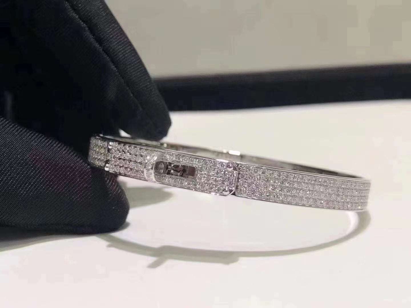 [Amore]HM KELLY BRACELET IN SILVER AND FULL PAVE DIAMOND