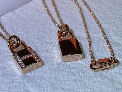 [Amore]HM ADVANCED NICHE LOCK HEAD NECKLACE DIAMONDS