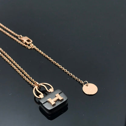 [Amore]WOMEN'S HM AMULETTES CONSTANCE PENDANT NECKLACE