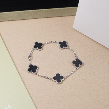 [Amore] CLOVER 5 MOTIF ONYXS BRACELET COLLECTION