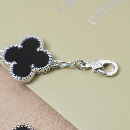 [Amore] CLOVER 5 MOTIF ONYXS BRACELET COLLECTION