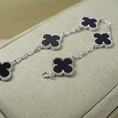 [Amore] CLOVER 5 MOTIF ONYXS BRACELET COLLECTION