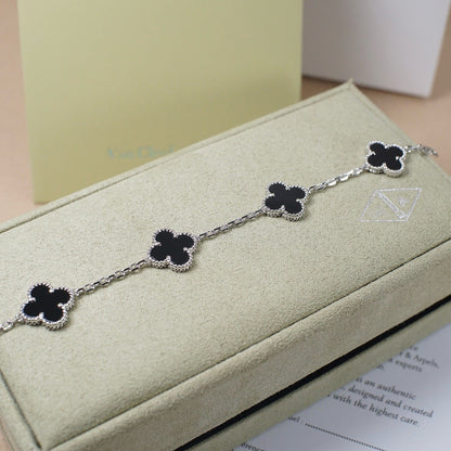 [Amore] CLOVER 5 MOTIF ONYXS BRACELET COLLECTION