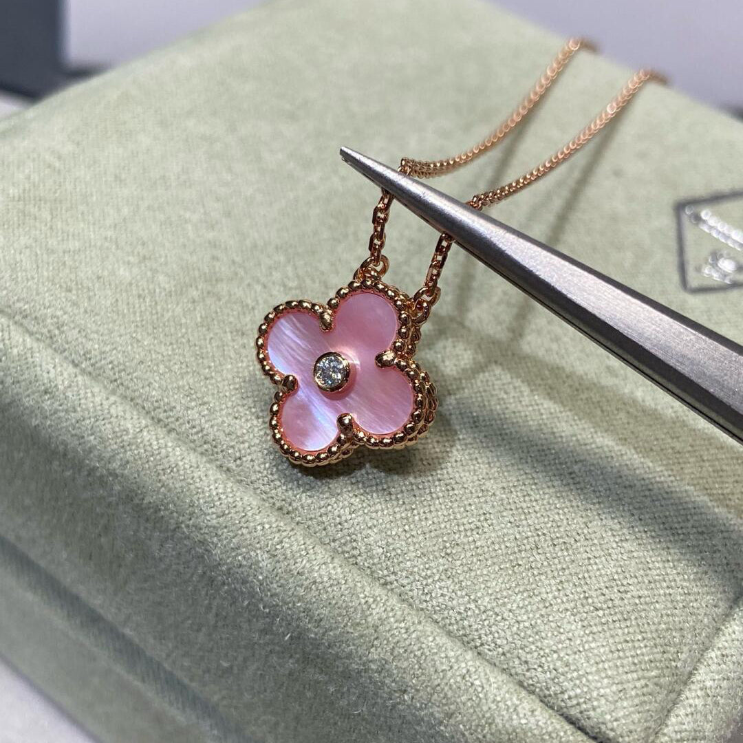 [Amore]CLOVER 15MM DIAMOND PINK MOP NECKLACE