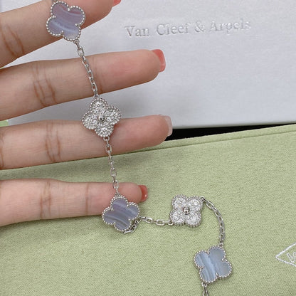 [Amore] CLOVER 5 MOTIF PURPLE CHALCEDONY BRACELET COLLECTION