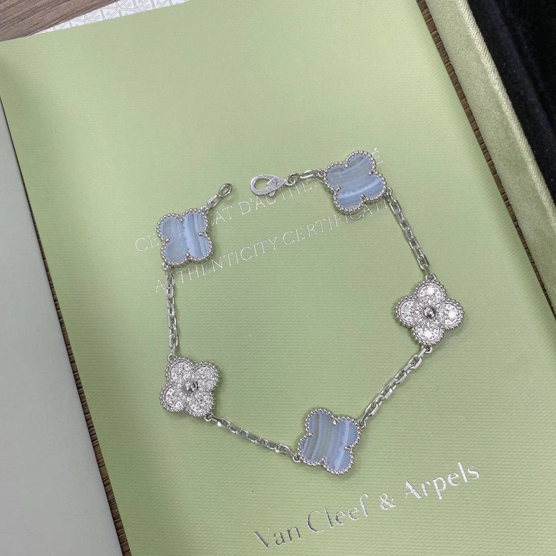 [Amore] CLOVER 5 MOTIF PURPLE CHALCEDONY BRACELET COLLECTION