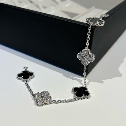 [Amore] CLOVER 5 MOTIF ONYXS BRACELET COLLECTION