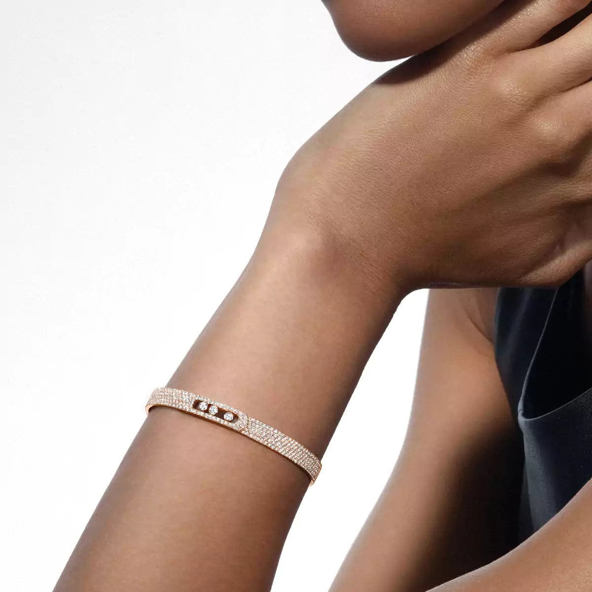 [Amore]Move Noa Full Pavé Diamond Bangle Bracelet