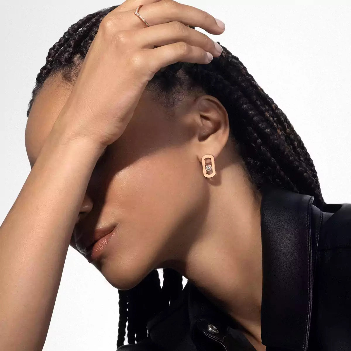 [Amore]So Move Diamond Earrings in Yellow Gold