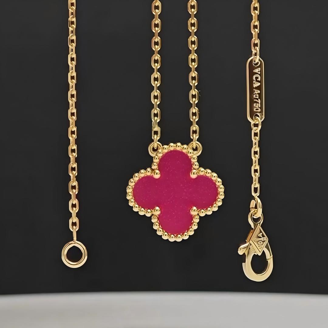 [Amore] NEW CLOVER 15MM PINK ENAMEL NECKLACE