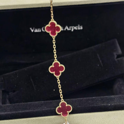 [Amore]NEW CLOVER 5 MOTIFS PINK ENAMEL BRACELET