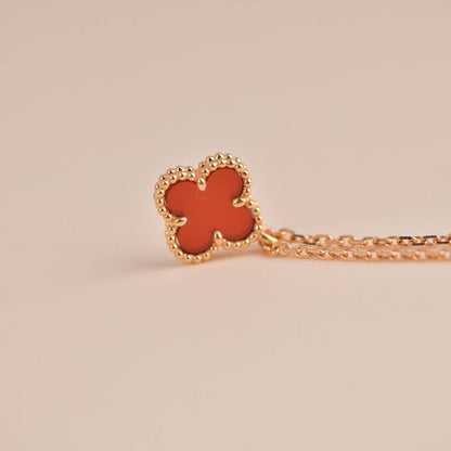 [Amore]CLOVER MINI 9.5MM WHITE CARNELIANS NECKLACE