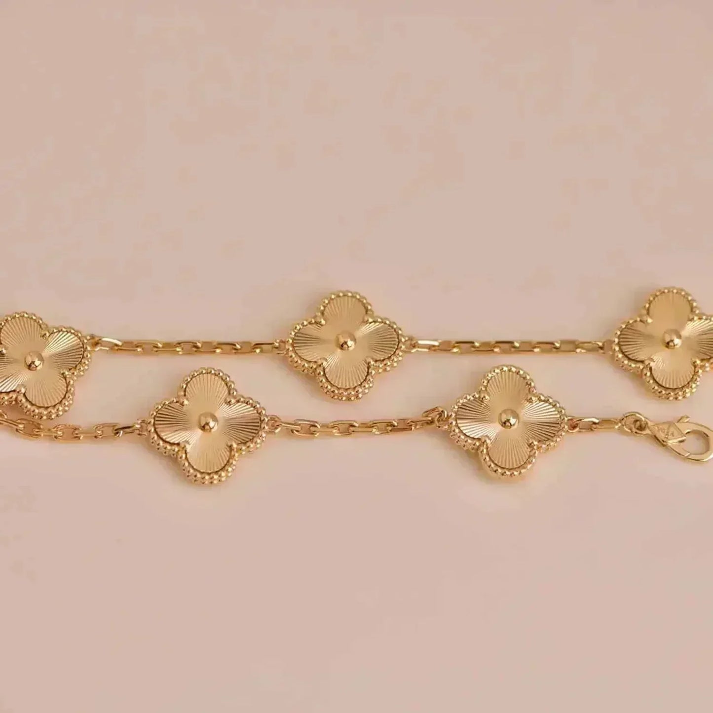 [Amore] CLOVER 5 MOTIF LASER BRACELET COLLECTION