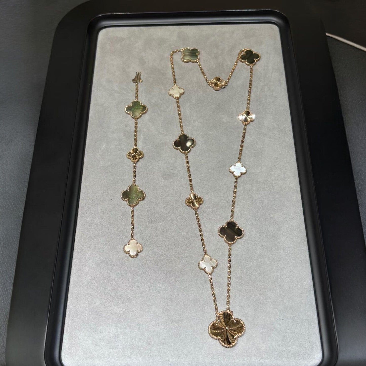 [Amore]DETACHABLE CLOVER 15(11+4) FLOWER ROSE GOLD NECKLACE SET