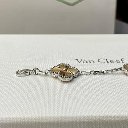[Amore] CLOVER 5 MOTIF LASER BRACELET COLLECTION