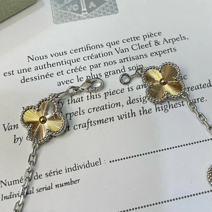 [Amore] CLOVER 5 MOTIF LASER BRACELET COLLECTION