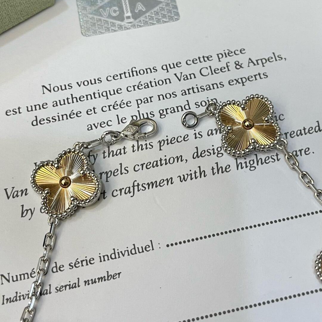 [Amore]CLOVER  5 MOTIFS  CHRISTMAS LIMITED EDITION BRACELET