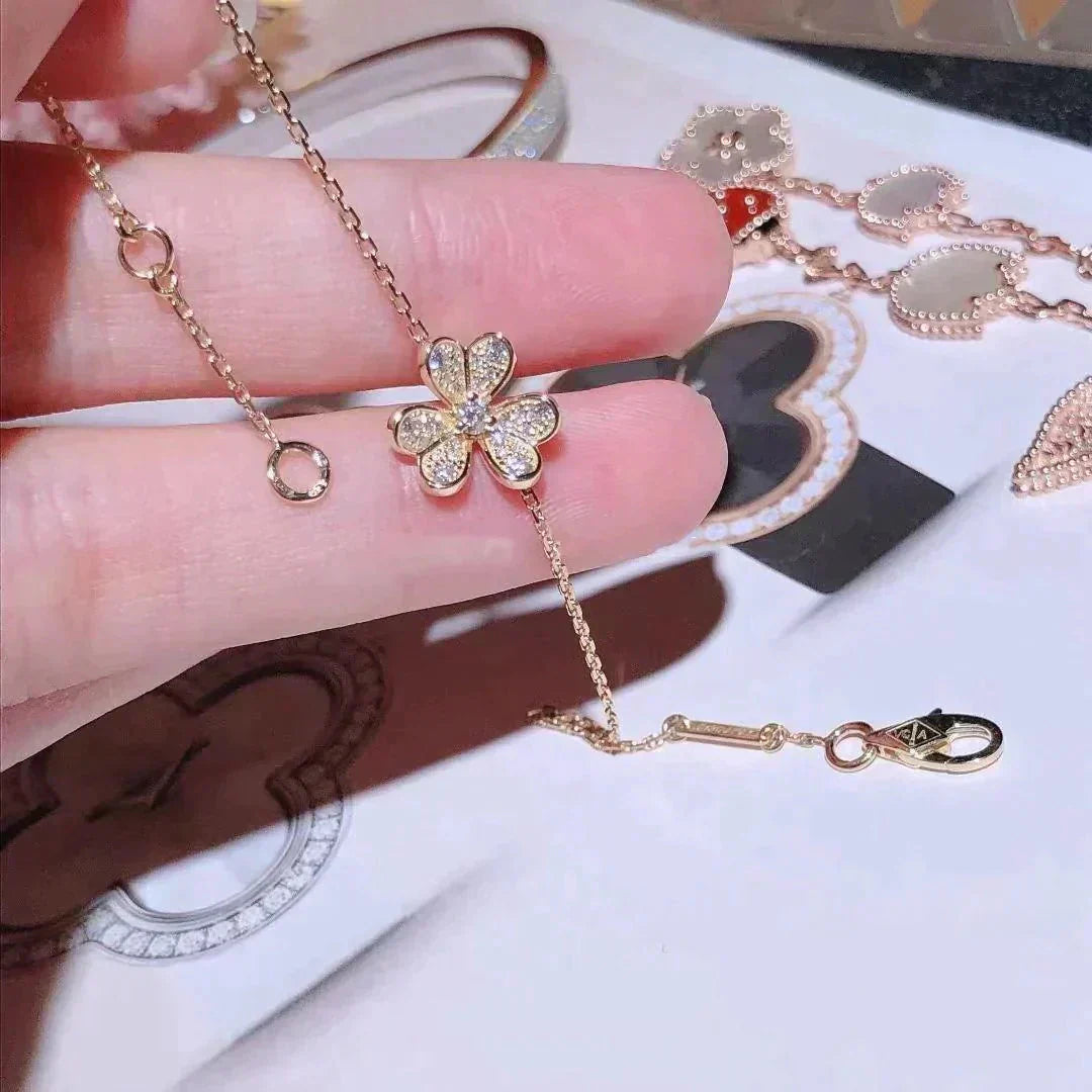 [Amore]FRIVOLE GOLD FLOWER DIAMOND BRACELET