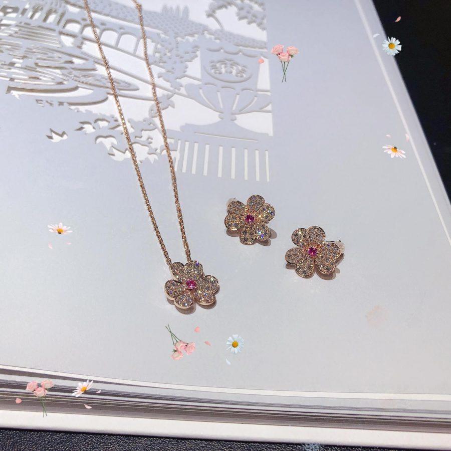 [Amore]FRIVOLE PINK GOLD FLOWER DIAMOND EARRINGS