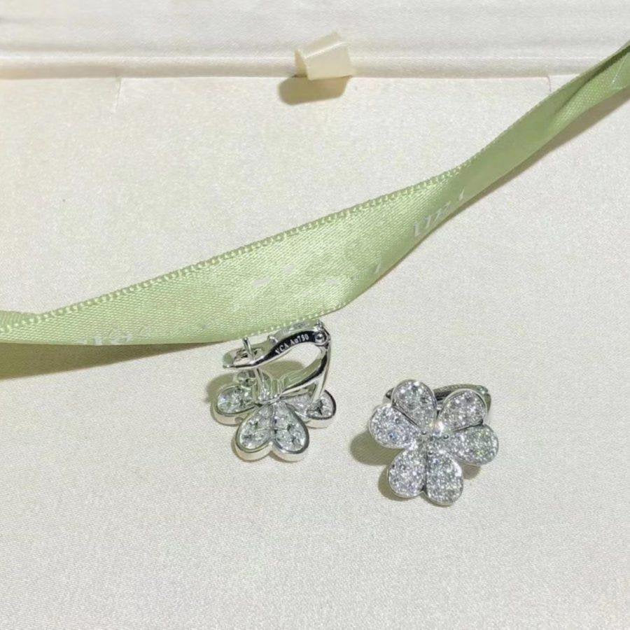 [Amore]FRIVOLE SILVER FLOWER DIAMOND EARRINGS