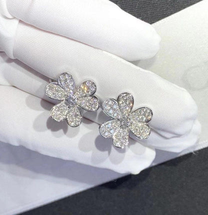 [Amore]FRIVOLE SILVER FLOWER DIAMOND EARRINGS