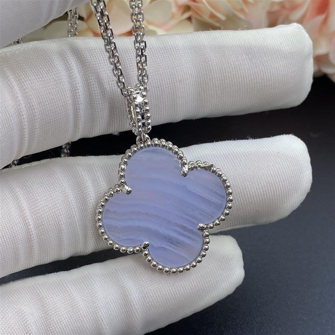 [Amore]CLOVER SILVER CHALCEDONY BIG CLOVER NECKLACE